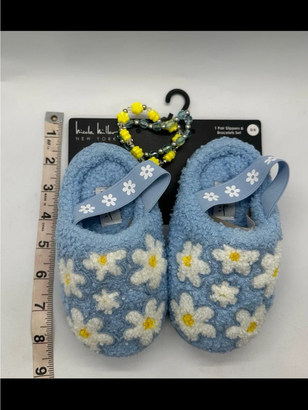 Nicole Miller Kids Blue Daisy Slippers & Bracelet Set Size 5/6 NEW